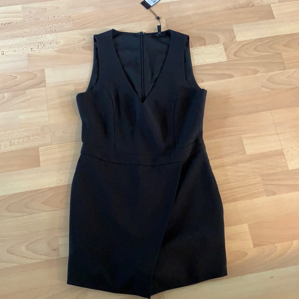 NWT BCBGMAXAZRIA BLACK SKORT DRESS